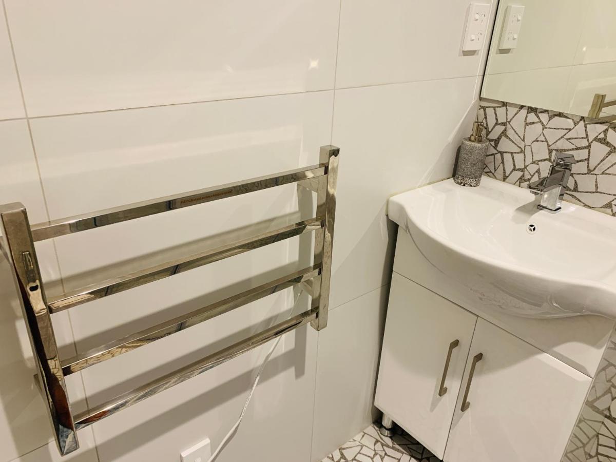Auckland Homestay-Ensuite Room, Near Airport,Free Parking Buitenkant foto